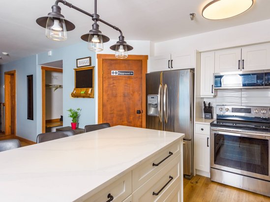 Big White 2 Bedroom Accommodation - Moguls - #4557