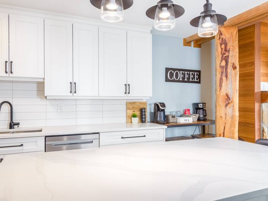 Big White 2 Bedroom Accommodation - Moguls - #4557