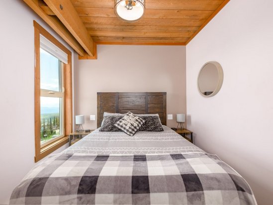 Big White 2 Bedroom Accommodation - Moguls - #4557