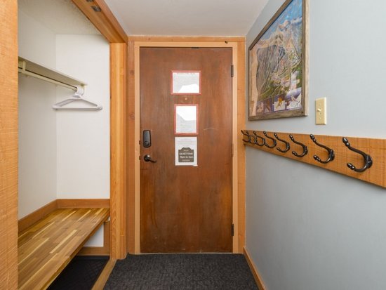 Big White 2 Bedroom Accommodation - Moguls - #4557