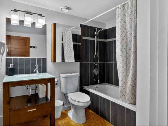 Big White 2 Bedroom Accommodation - Raven - #4569 Big White 2 Bedroom Accommodation - Raven - #4569