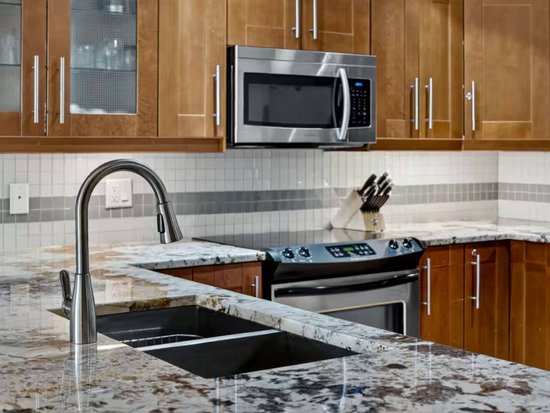 Big White 2 Bedroom Accommodation - Raven - #4569 Big White 2 Bedroom Accommodation - Raven - #4569