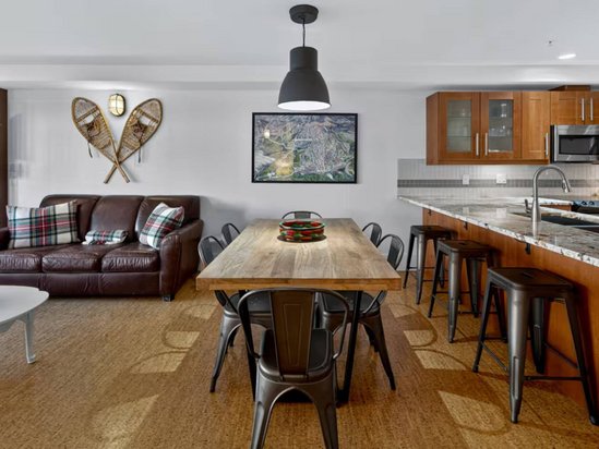 Big White 2 Bedroom Accommodation - Raven - #4569 Big White 2 Bedroom Accommodation - Raven - #4569