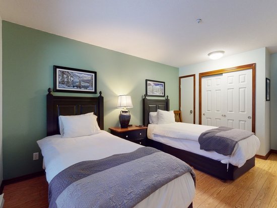 Whistler 2 Bedroom Accommodation - Aspens - #4578