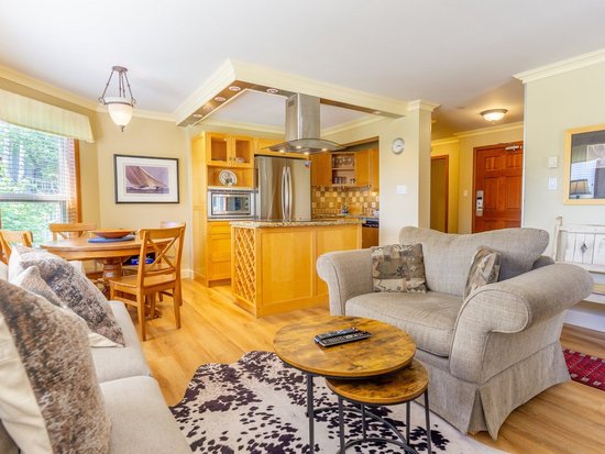 Whistler 2 Bedroom Accommodation - Aspens - #4594