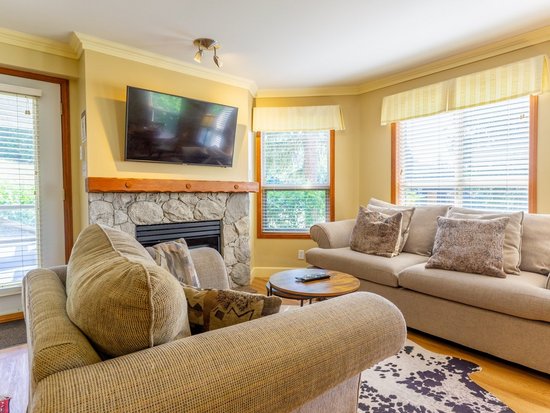 Whistler 2 Bedroom Accommodation - Aspens - #4594