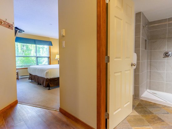 Whistler 2 Bedroom Accommodation - Aspens - #4594