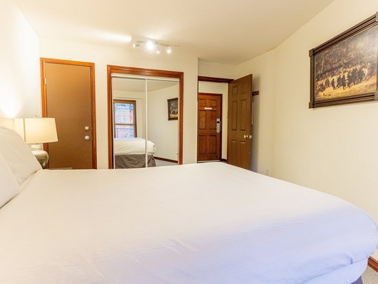 Whistler 1 Bedroom Accommodation - Aspens - #4597