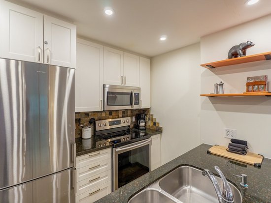 Whistler 2 Bedroom Accommodation - Aspens - #4602