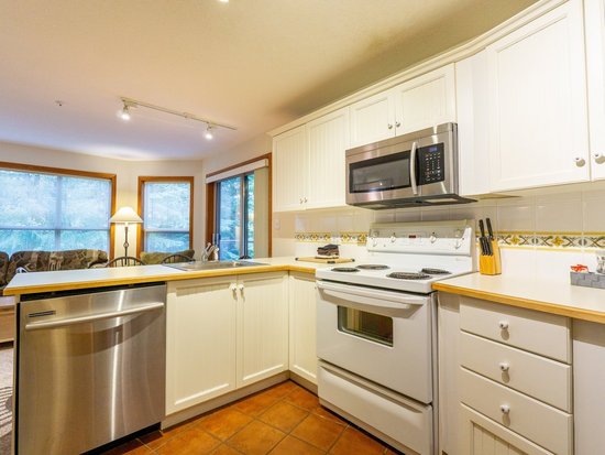 Whistler 2 Bedroom Accommodation - Aspens - #4603