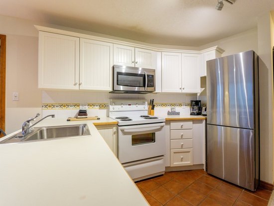 Whistler 2 Bedroom Accommodation - Aspens - #4603