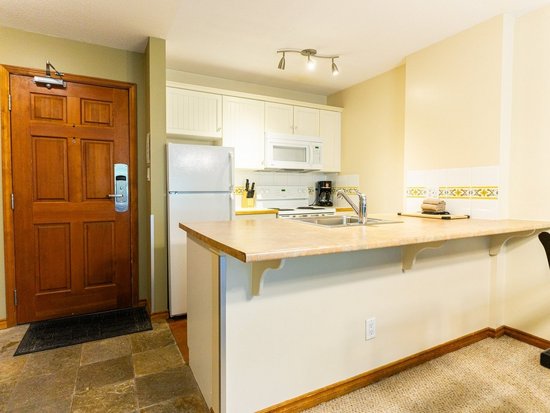 Whistler 1 Bedroom Accommodation - Aspens - #4604