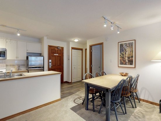 Whistler 2 Bedroom Accommodation - Aspens - #4608
