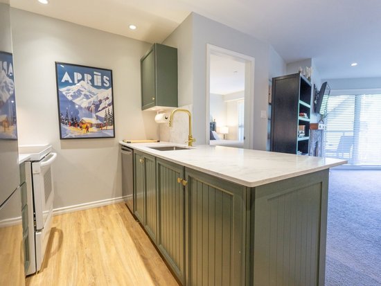 Whistler 2 Bedroom Accommodation - Aspens - #4612