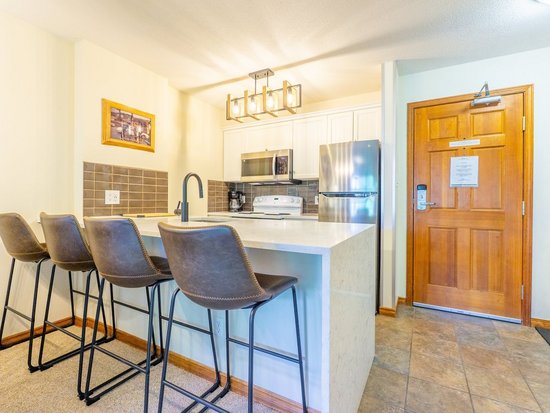 Whistler 1 Bedroom Accommodation - Aspens - #4614