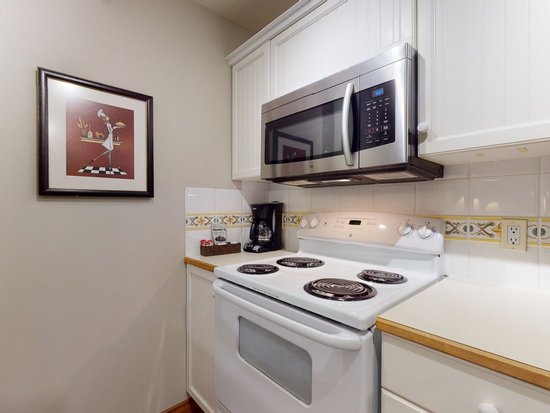 Whistler 1 Bedroom Accommodation - Aspens - #4615