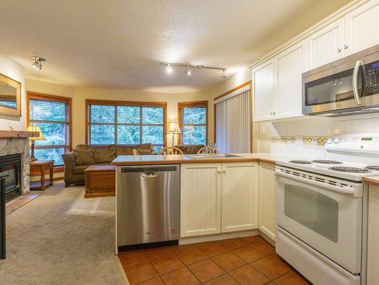 Whistler 2 Bedroom Accommodation - Aspens - #4617