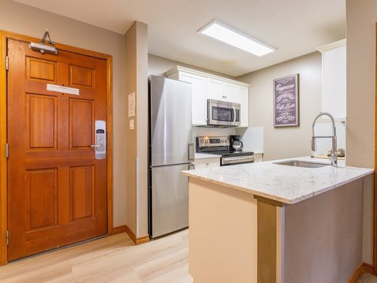 Whistler 2 Bedroom Accommodation - Aspens - #4623