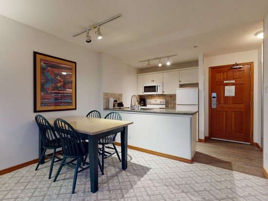 Whistler 2 Bedroom Accommodation - Aspens - #4624