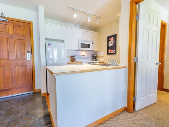 Whistler 2 Bedroom Accommodation - Aspens - #4633