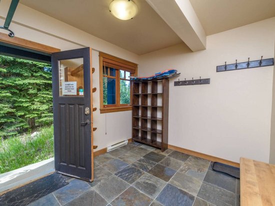 Big White 4 Bedroom Accommodation - Rock Ridge - #4639