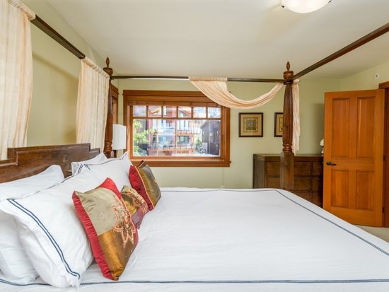 Big White 4 Bedroom Accommodation - Rock Ridge - #4639