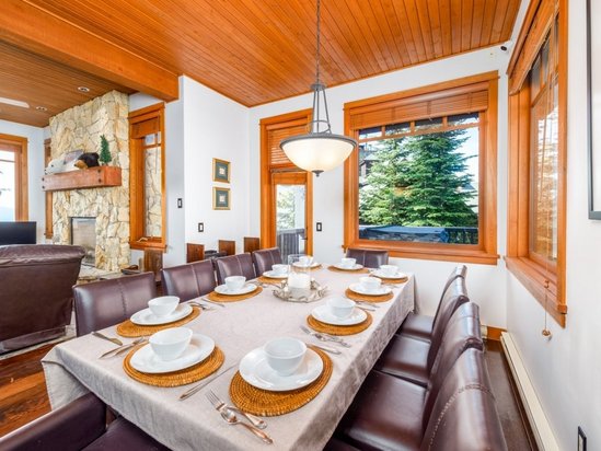 Big White 4 Bedroom Accommodation - Rock Ridge - #4639