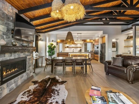 Big White 4 Bedroom Accommodation - Chalet Monashee - #4652