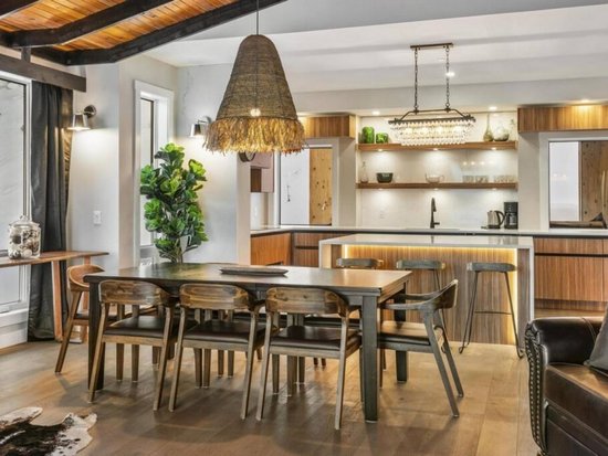 Big White 4 Bedroom Accommodation - Chalet Monashee - #4652