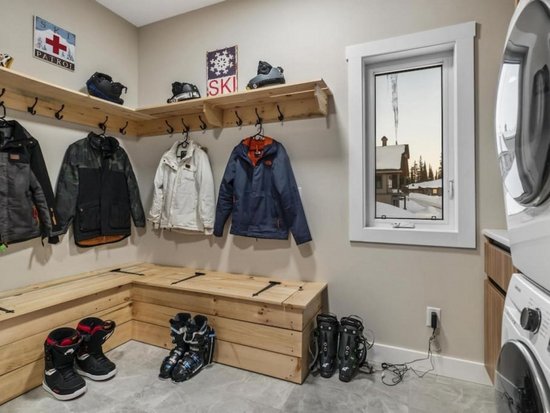 Big White 4 Bedroom Accommodation - Chalet Monashee - #4652