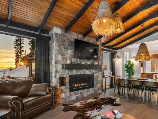 Big White 4 Bedroom Accommodation - Chalet Monashee - #4652