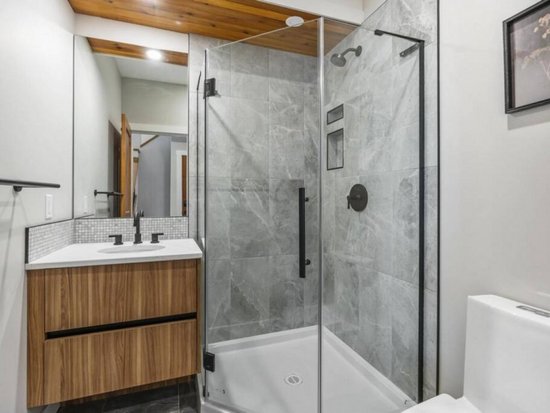 Big White 4 Bedroom Accommodation - Chalet Monashee - #4652