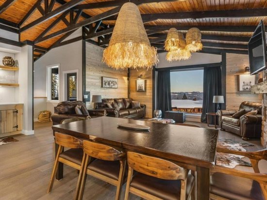 Big White 4 Bedroom Accommodation - Chalet Monashee - #4652