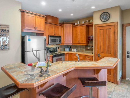 Big White 2 Bedroom Accommodation - Spyglass - #4653