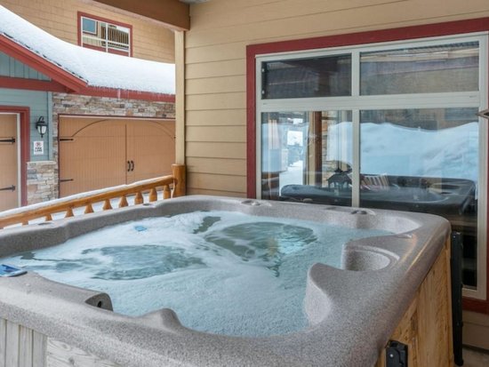 Big White 2 Bedroom Accommodation - Spyglass - #4653