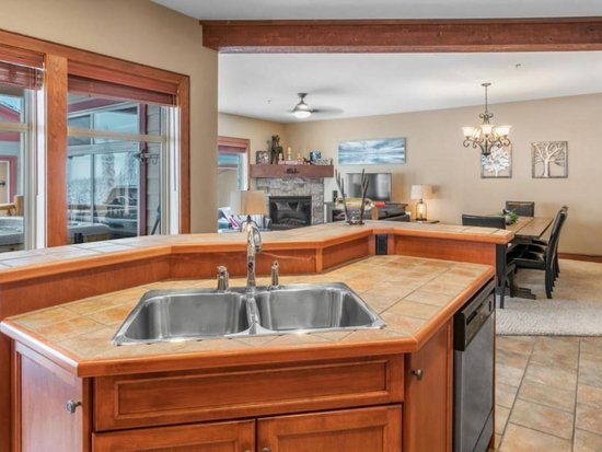 Big White 2 Bedroom Accommodation - Spyglass - #4653