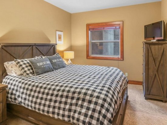 Big White 2 Bedroom Accommodation - Spyglass - #4653