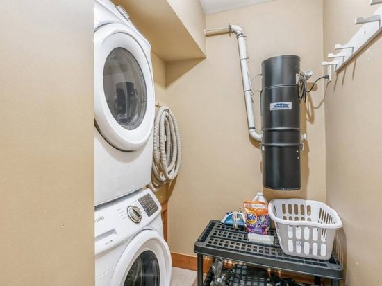 Big White 5 Bedroom Accommodation - Forest Ln Estates - #4655