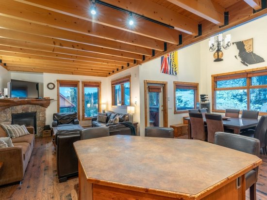 Big White 5 Bedroom Accommodation - Forest Ln Estates - #4655