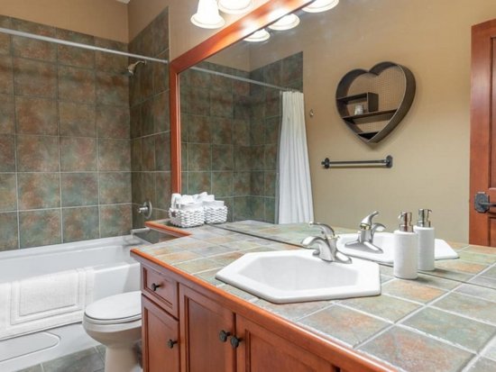 Big White 3 Bedroom Accommodation - Spyglass - #4657