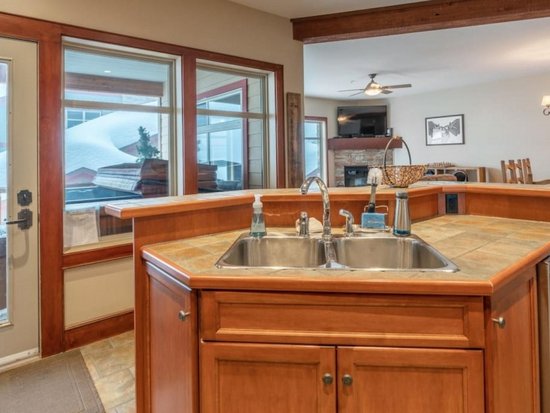 Big White 3 Bedroom Accommodation - Spyglass - #4657