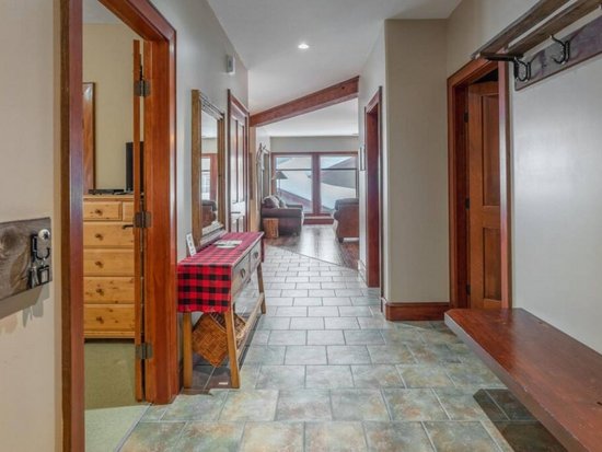 Big White 3 Bedroom Accommodation - Spyglass - #4657