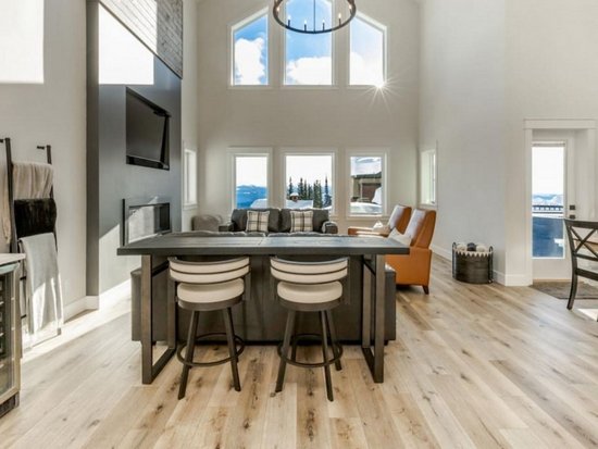 Big White 4 Bedroom Accommodation - The White Pearl - #4658