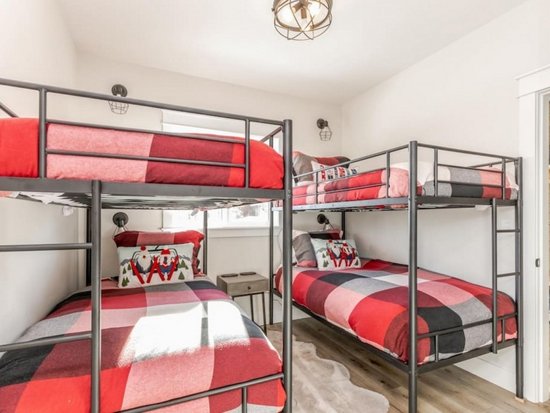 Big White 4 Bedroom Accommodation - The White Pearl - #4658