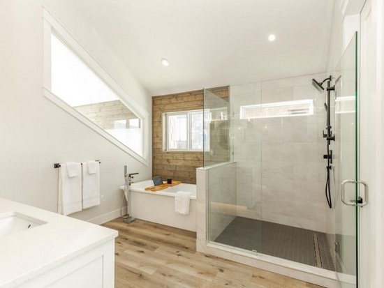 Big White 4 Bedroom Accommodation - The White Pearl - #4658