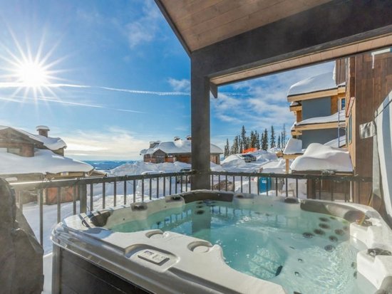 Big White 4 Bedroom Accommodation - The White Pearl - #4658