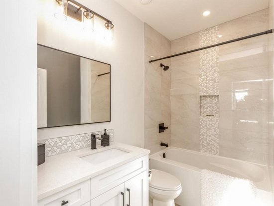 Big White 4 Bedroom Accommodation - The White Pearl - #4658