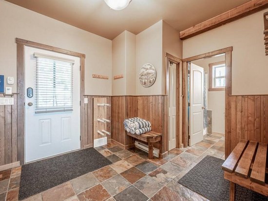 Big White 4 Bedroom Accommodation - Trappers Lodge - #4659