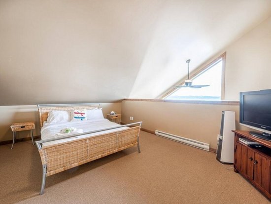 Big White 4 Bedroom Accommodation - Trappers Lodge - #4659