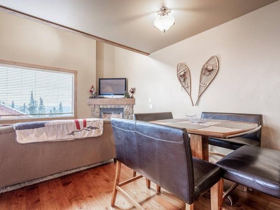 Big White 4 Bedroom Accommodation - Trappers Lodge - #4659